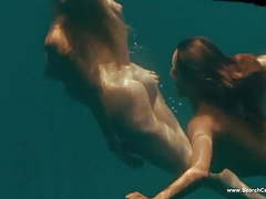 TubeChubby presents: Kelly brook & jessica szohr nude & sexy - piranha - hd