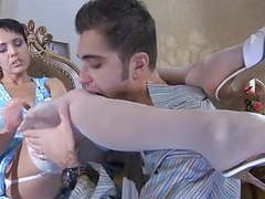 TubeChubby presents: Slave for mommy 001