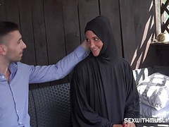 TubeChubby presents: Muslim bitch naomi bennet left her boyfriend