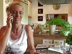 TubeChubby presents: Blonde milf fickt mit dem elektriker
