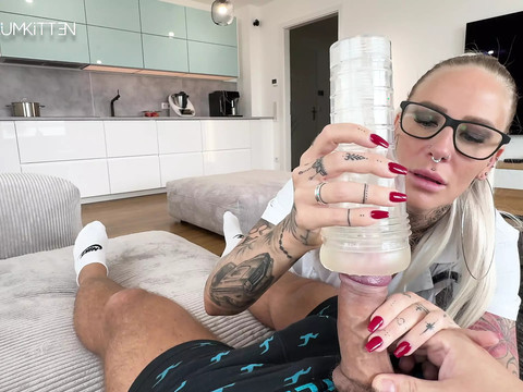 TubeChubby presents: Ride therapy for pole fever - raw xxl glasses facial you won't forget